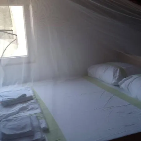 Isolated, 30m To Sea, Viktoria S Chalet Kali