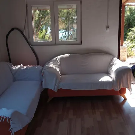Isolated, 30m To Sea, Viktoria S Chalet *