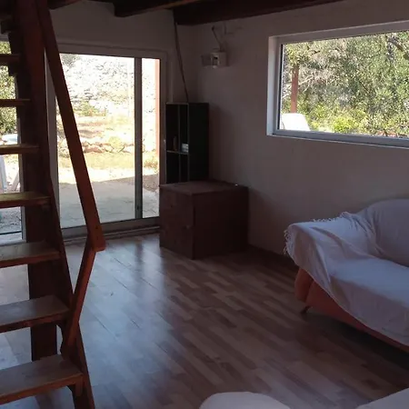 Chalet Isolated, 30m To Sea, Viktoria S Kali