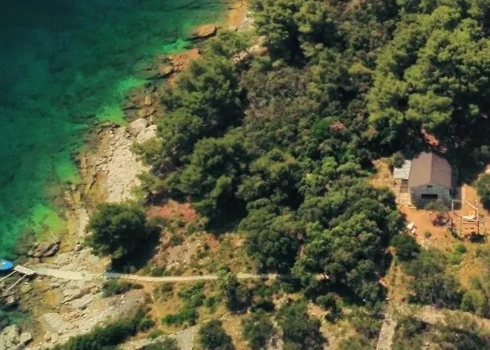 Isolated, 30m To Sea, Viktoria S Chalet Kali